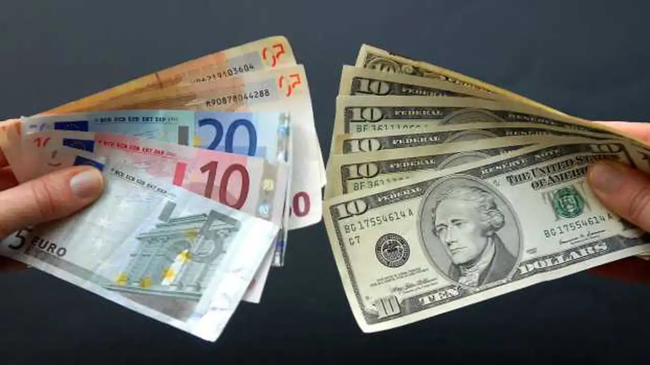 استقرار سعر الدولار في مصر مع اقتراب اليورو من حاجز 59 جنيهاً